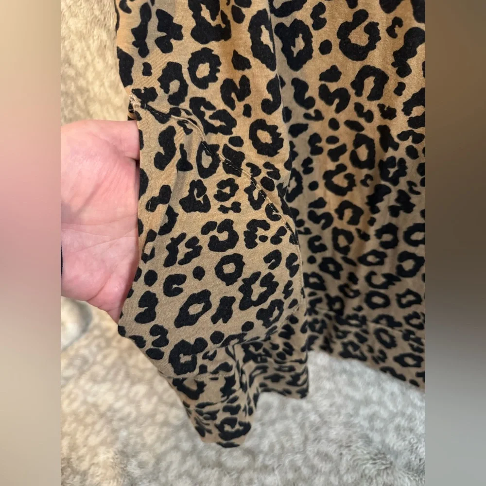 Short Sleeve Top with pockets from Amazon 3X - Picture 4 of 7